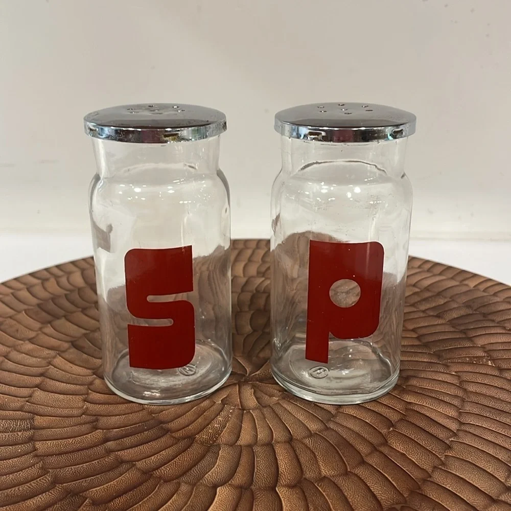 VTG Wheaton Glass Salt & Pepper Shakes MCM Mod Deco Chrome Red Minimalist